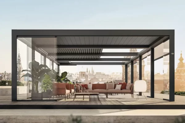 pergola-bioclimatica-lame-hotel-1024x853-1